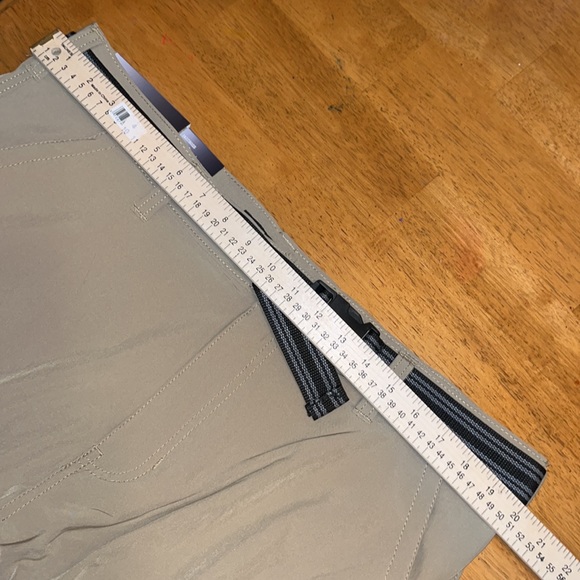 Iron Co. Hybrid Cargo Short with Luggage Belt Tan Color Mens 38 - Picture 12 of 14